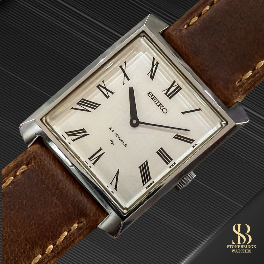 Vintage Seiko Tank 2220-3030 Champagne Linen Dial